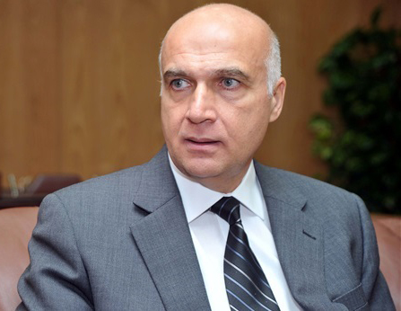 وزير السياحة المصري خالد رامي
